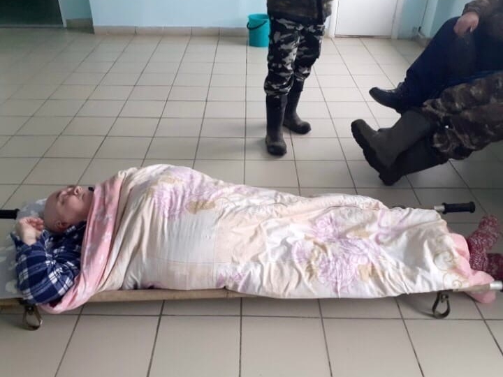 Нижегородец с пневмонией 4 часа прождал медпомощи на полу больницы