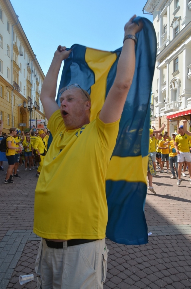 Image for Покровка желтого цвета: в город приехали шведы