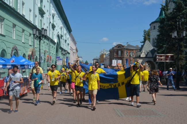 Image for Покровка желтого цвета: в город приехали шведы