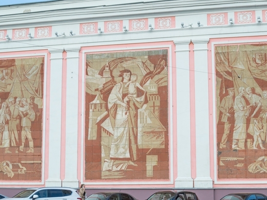 Image for Реставрацию панно «Связь времен» на Рождественской перенесли на 2022 год