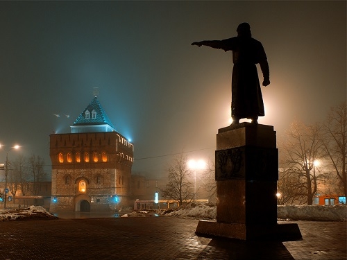 Памятник Кузьме Минину в Нижнем Новгороде отреставрируют за 4 миллиона рублей