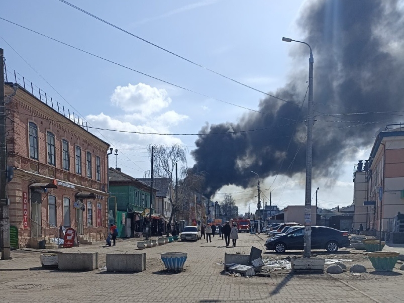 Image for Крупный пожар тушат на Фильченкова в Нижнем Новгороде