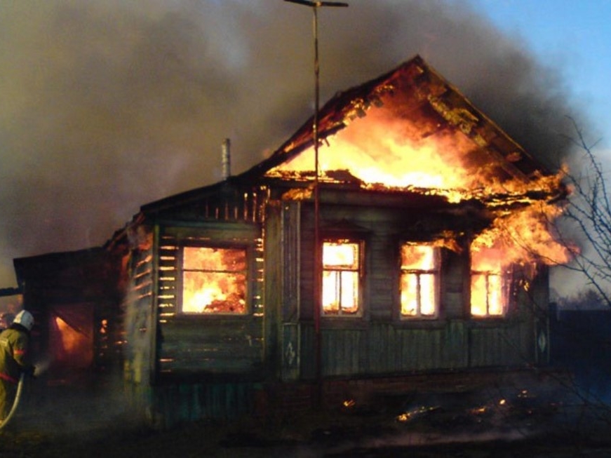 Названа возможная причина смертельного пожара в Новосибирской области