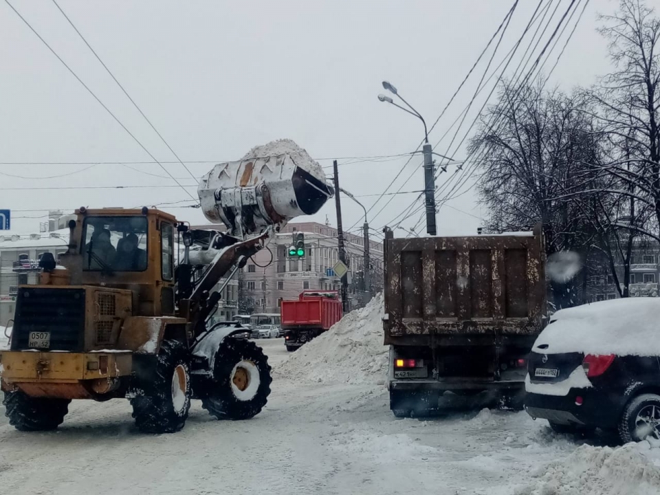 Почти 20 тысяч кубометров снега вывезли с улиц Нижнего Новгорода за ночь
