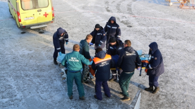 Image for Семья, пострадавшая при пожаре в Томской области, доставлена самолётом МЧС в Нижний Новгород
