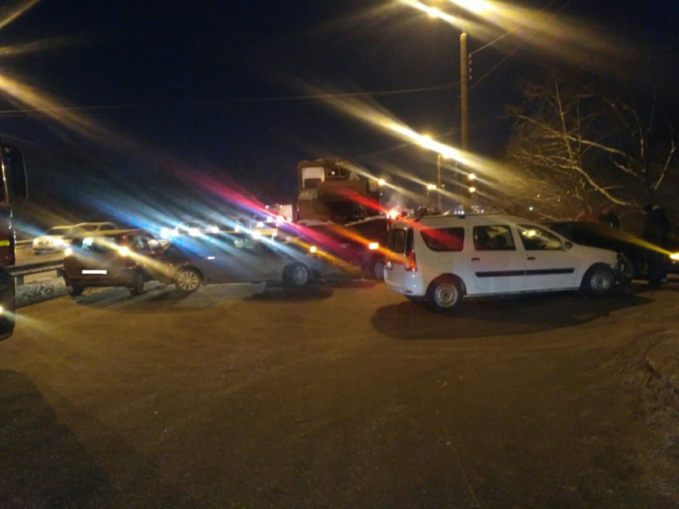 Image for Названа причина массовой аварии с автокраном на Комсомольском шоссе