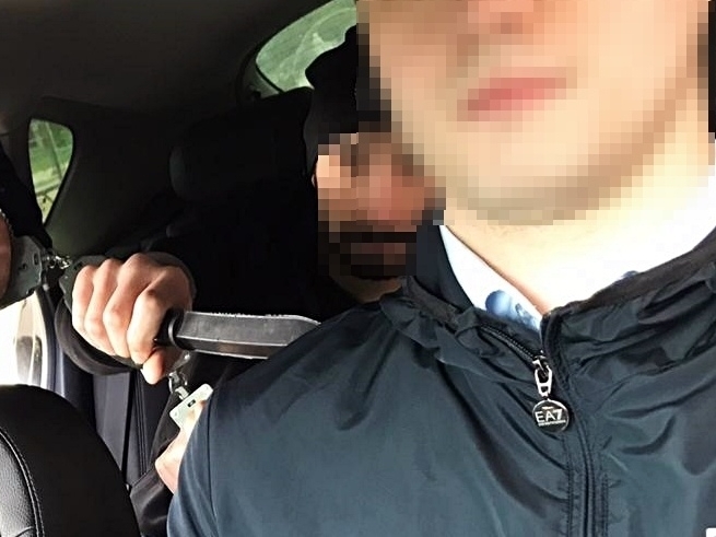 Image for Любовник нижегородки напал с ножом на ее мужа-таксиста
