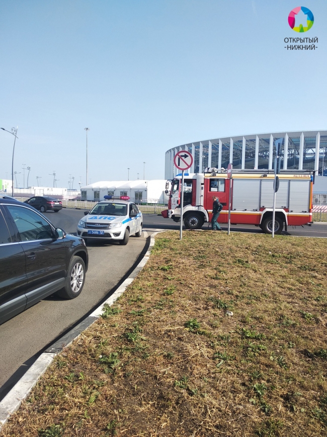 Image for Иномарка перевернулась в результате аварии напротив стадиона «Нижний Новгород»