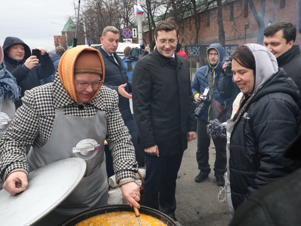 Глеб Никитин посетил фестиваль «Кухни народов России»