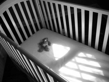 В городе Дзержинске Нижегородской области мать задушила новорождённого ребёнка в туалете общежития