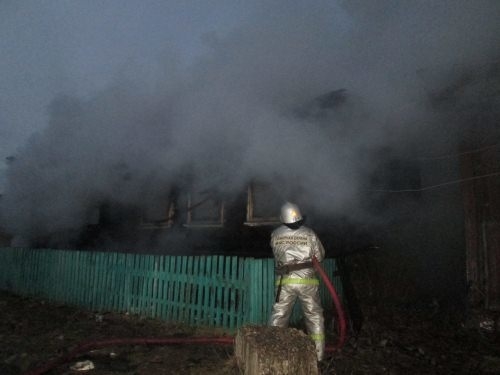 Image for Человек погиб на пожаре в своем доме в Балахнинском районе