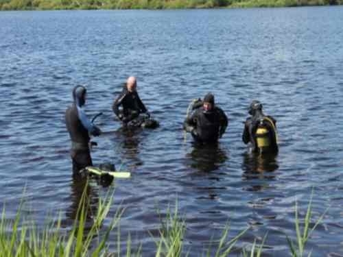Image for 10 водолазов искали тело мужчины на озере в Ардатовском районе