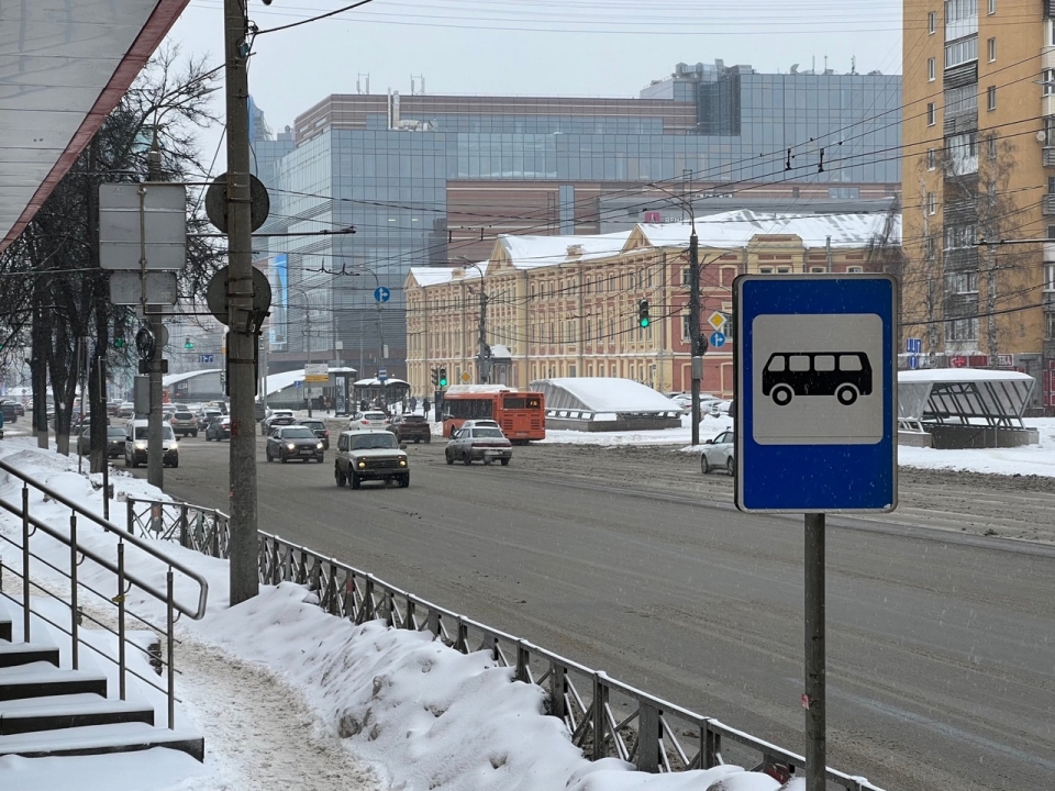 Image for Движение транспорта затруднено на въезде в Нижний Новгород из-за снегопада
