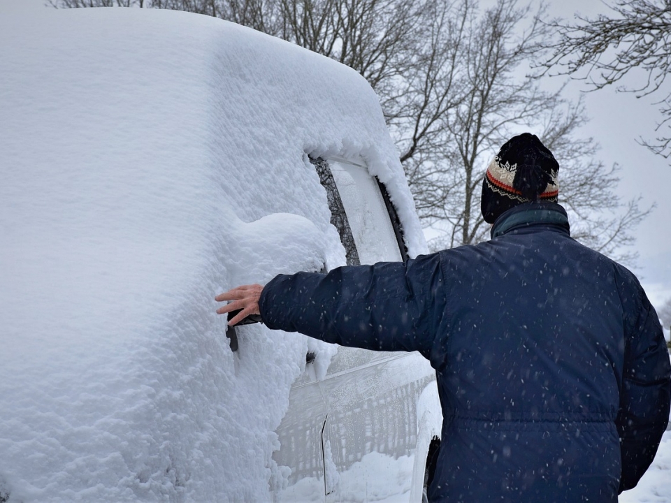Image for Почти 800 кубометров снега вывезли с нижегородских улиц за минувшие сутки