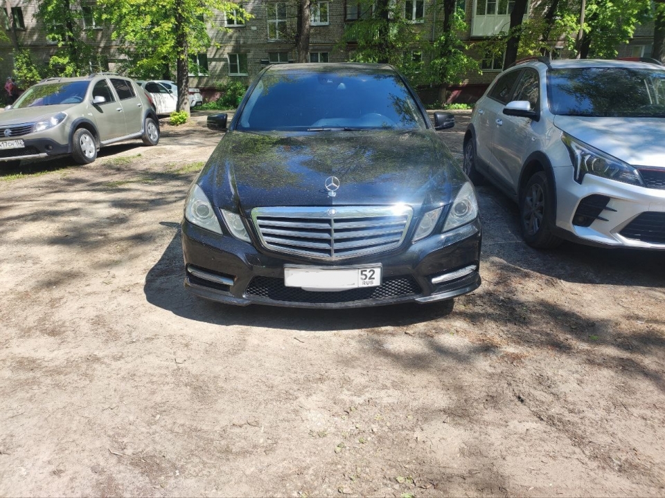 Image for Водителя Mercedes оштрафовали за проезд по тротуару у нижегородской школы