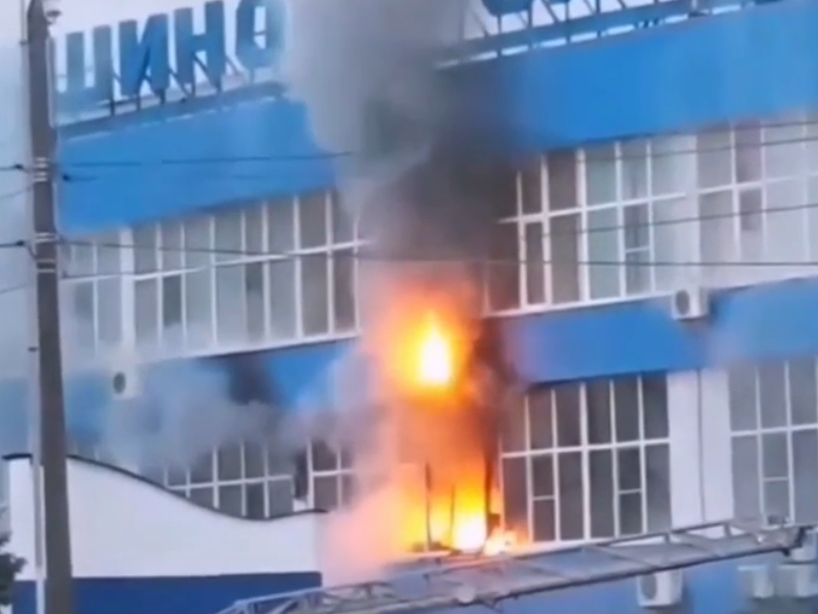 Image for Здание Арзамасского машзавода горел 9 мая 