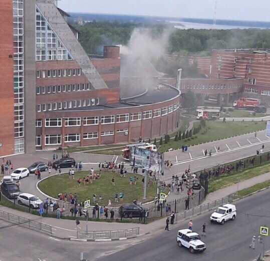 Image for 427 человек эвакуировано из-за пожара в спортивной школе в городе Кстово