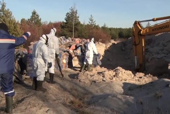 Image for Почти 700 бочек с опасными химикатами обнаружили закопанными в Дзержинске