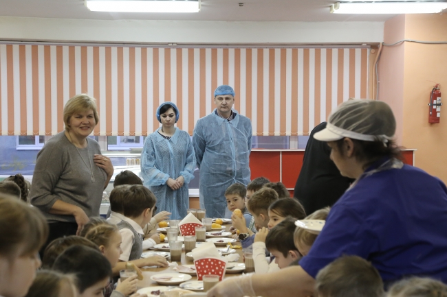 Image for Проверка качества питания прошла в школе №121 Нижнего Новгорода