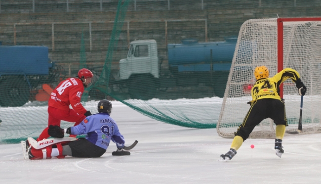 Хоккейный клуб «Старт» в Нижнем Новгороде одержал первую победу в сезоне