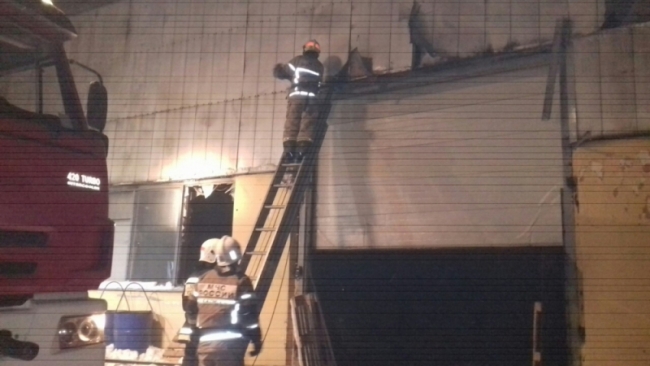 Image for Производственное здание обрушилось во время пожара в Нижнем Новгороде