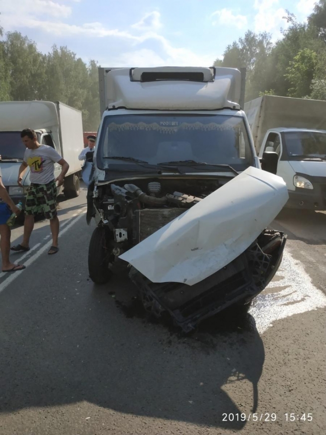 Image for Шесть автомобилей столкнулись на Кировской трассе в Нижегородской области