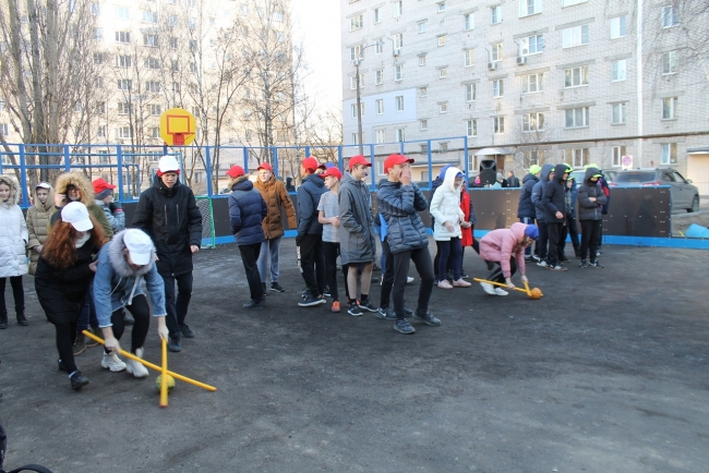 Image for Площадку для воркаута, баскетбола и хоккейную коробку построили в Ленинском районе