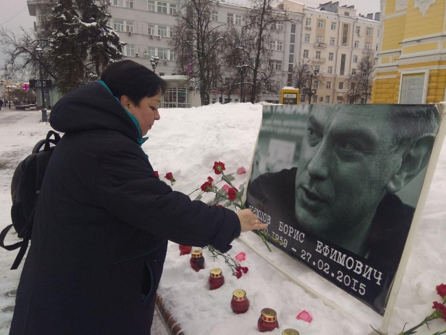 Image for Память Бориса Немцова в Нижнем Новгороде почтили «прогулкой единомышленников»