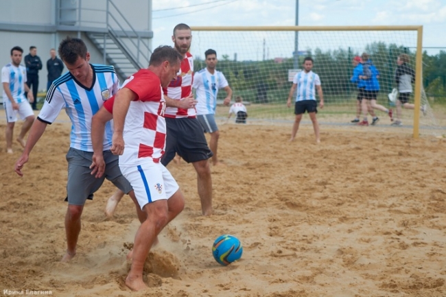 Image for В Нижнем аргентинские болельщики обыграли хорватов перед матчем сборных