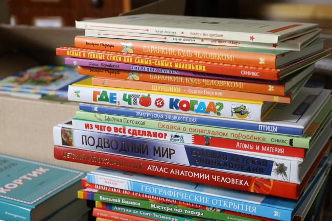 Image for Более двух тысяч книг поступило в детскую библиотеку Дзержинска