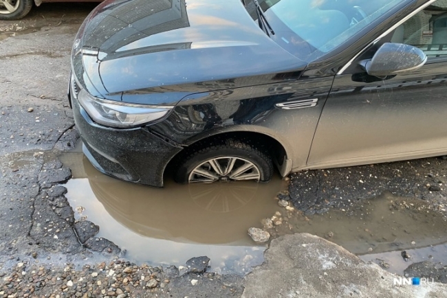 Image for Автомобиль застрял в яме глубиной полтора метра на Бору