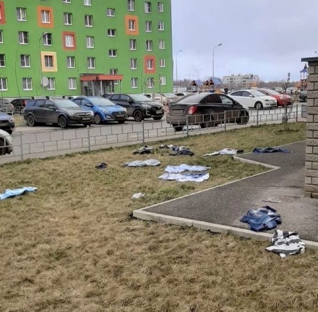 Image for Модный приговор: вещи нижегородца оказались на улице