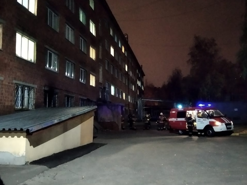 Image for 500 человек эвакуировали из-за пожара в общежитии ПИМУ