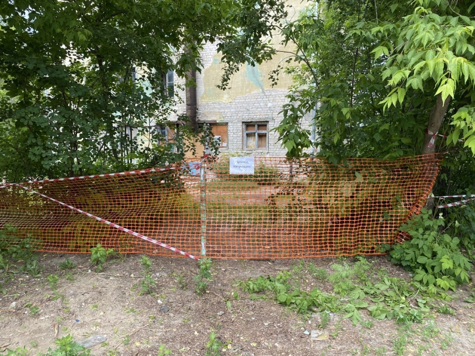 Image for В Дзержинске завершается расселение жильцов из аварийного дома на Ситнова, 10