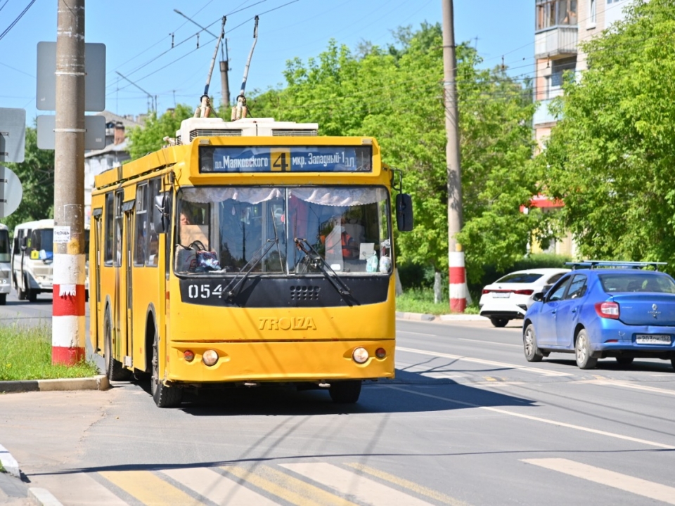 Image for Дзержинский общественный транспорт проверили на соблюдение масочного режима