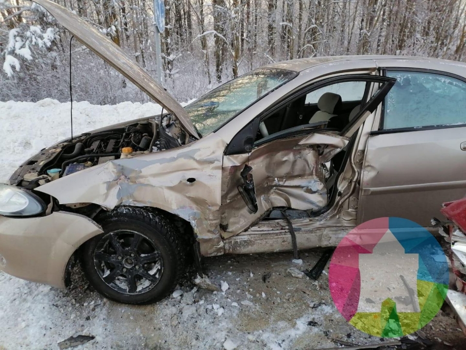 Image for В Павловском районе 24-летний водитель на встречке столкнулся с ВАЗом