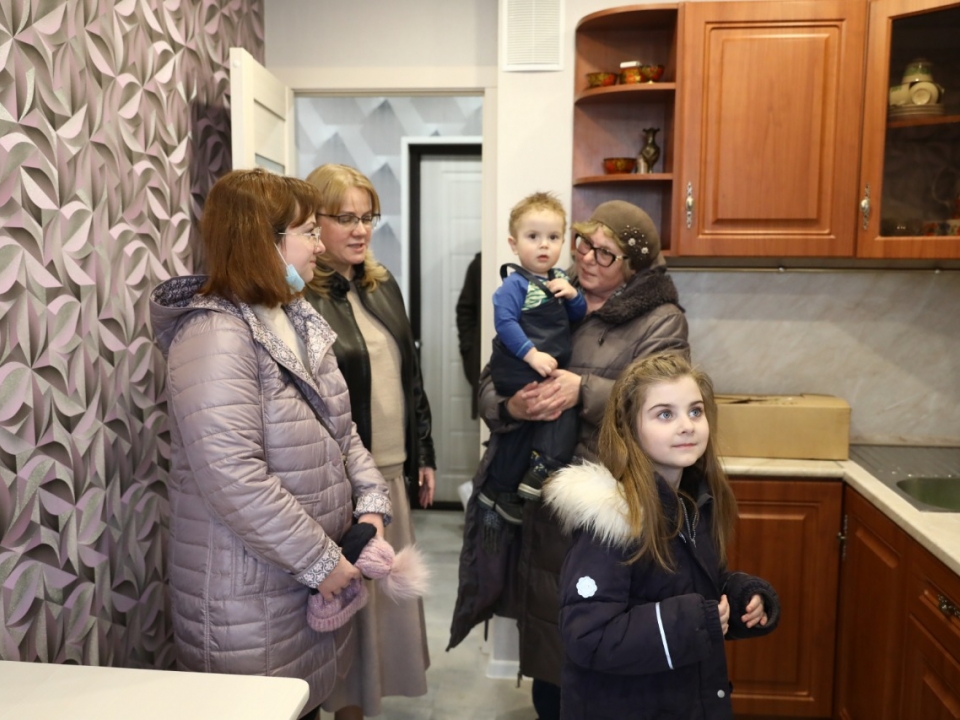 Image for Первая семья из Донбасса заехала в арендованную квартиру в Нижнем Новгороде