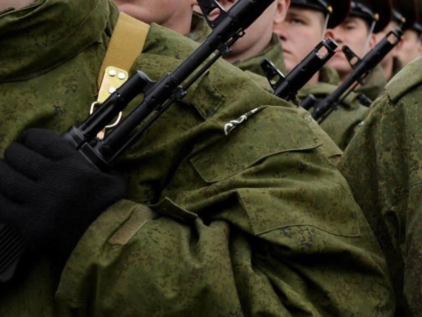 Image for Горячую линию для семей мобилизованных запустили в нижегородском военкомате 