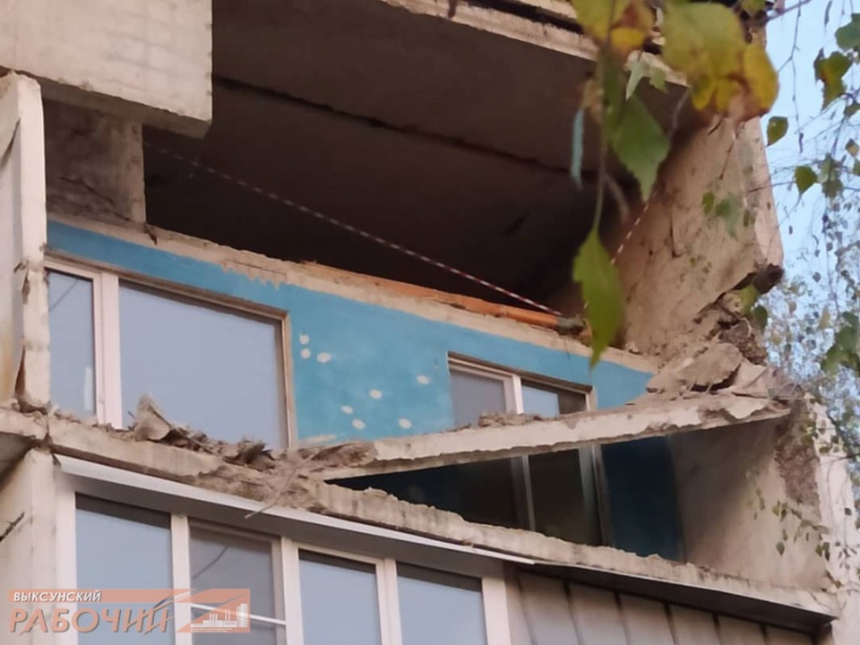 В аварийном доме на Жуковского в Выксе обрушились бетонные перекрытия