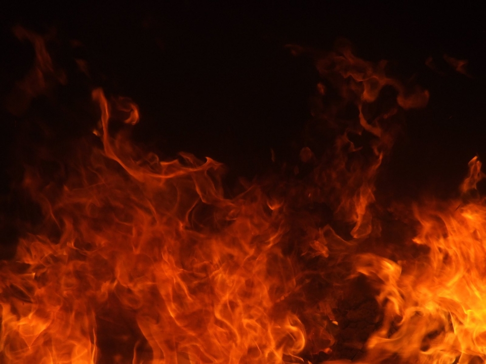 Image for Десять человек эвакуировали из горящего дома в Кстове