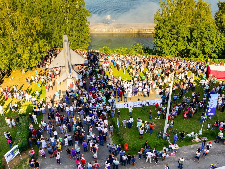 Авиашоу и водный марш-парад пройдут на фестивале «Русские крылья» в городе Чкаловске Нижегородской области