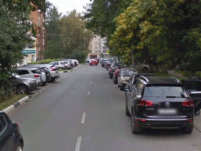 Остановку автомобилей запретят на улице Ижорской в Нижнем Новгороде