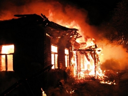 Image for Два человека погибли при пожаре в нежилом доме в Городце