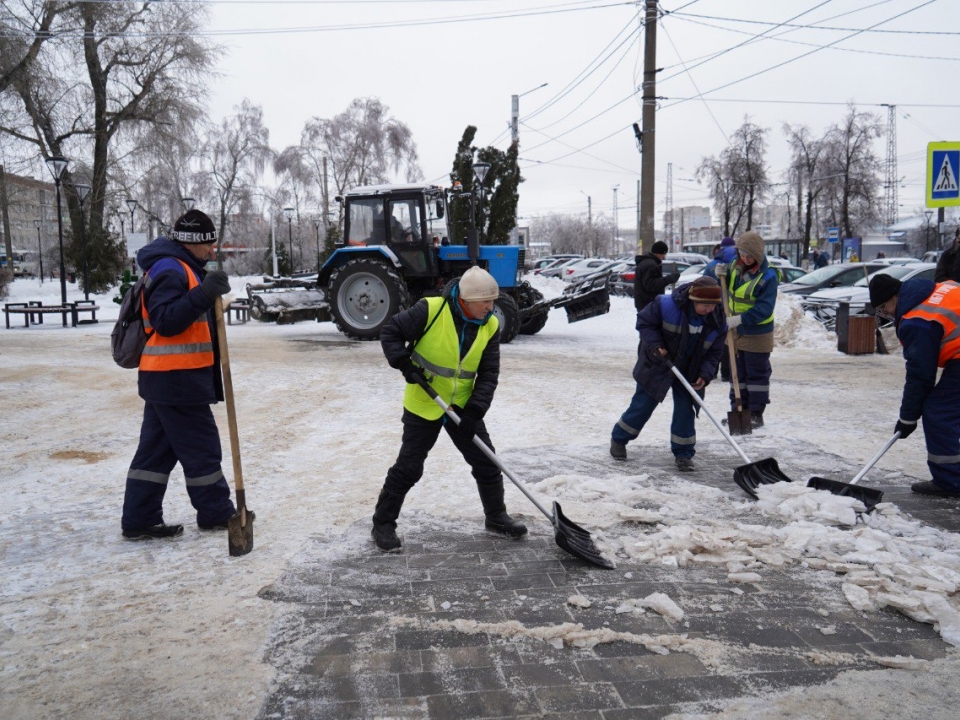Image for Мэр Дзержинска совместно с коммунальщиками проверил качество уборки улиц