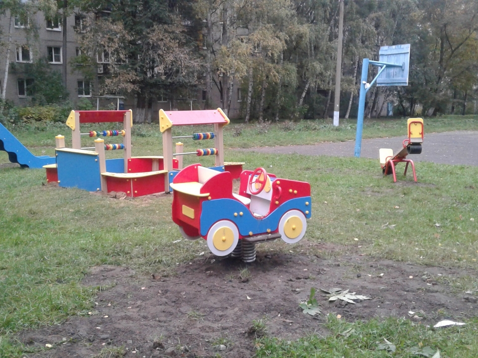 12 детских площадок установили в Приокском районе Нижнего