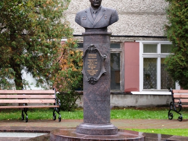 Image for Памятник создателю «ОКБМ Африкантов» открылся в Нижнем Новгороде