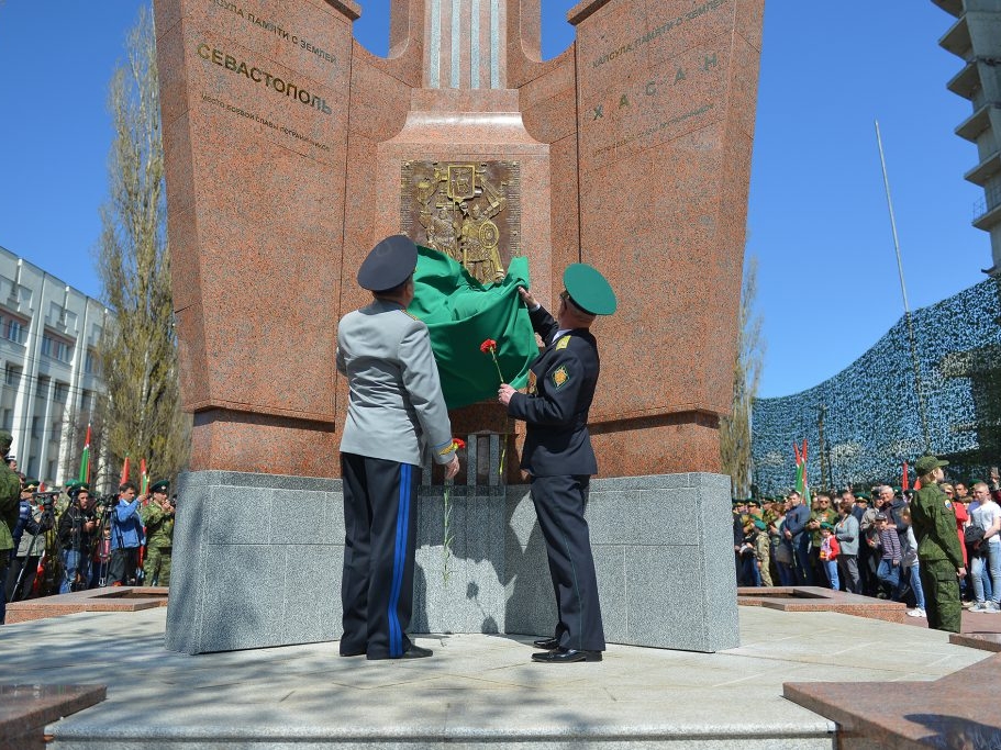 Image for В Нижнем Новгороде открыли памятник «Пограничникам всех поколений»