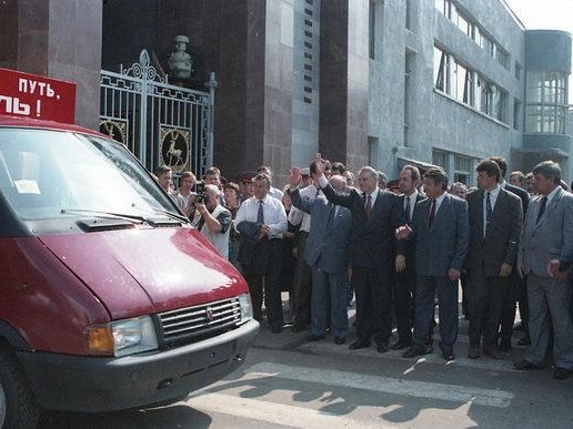 Горьковский автозавод отмечает 25-летие «ГАЗели»