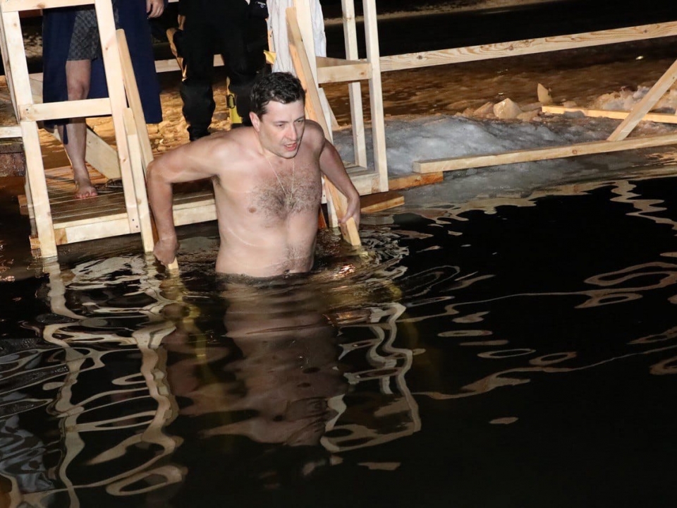 Image for Глеб Никитин принял участие в купаниях на Крещении