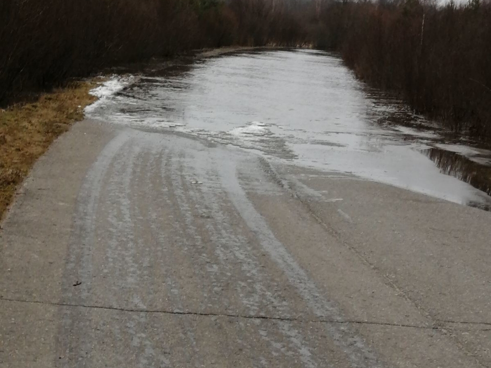 Image for  Дорогу к поселку Атазик затопило из-за паводка 